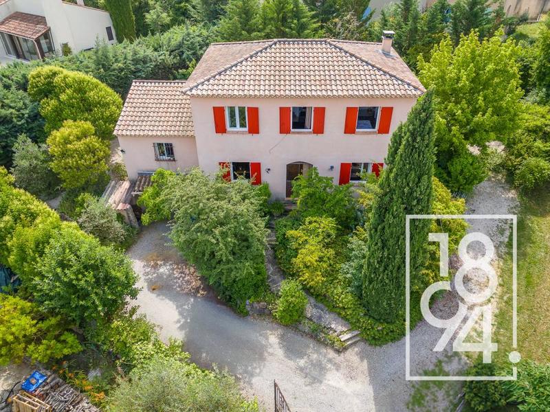 Maison - 188 m² - 6 pièces