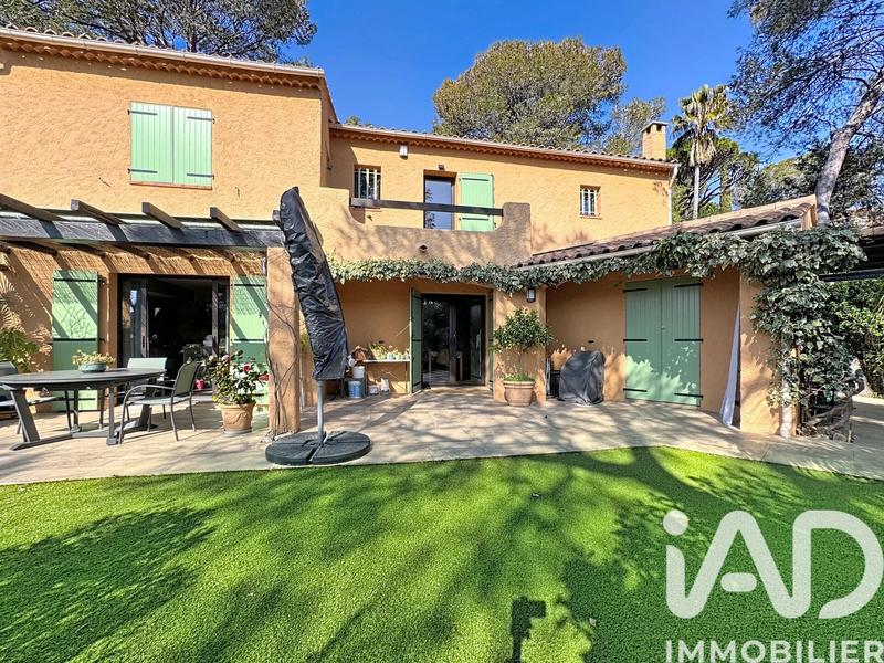 Maison - 135 m² - 6 pièces