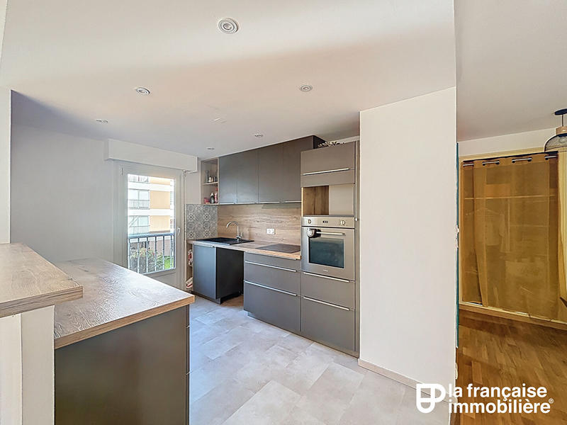 Appartement - 85 m² - 4 pièces