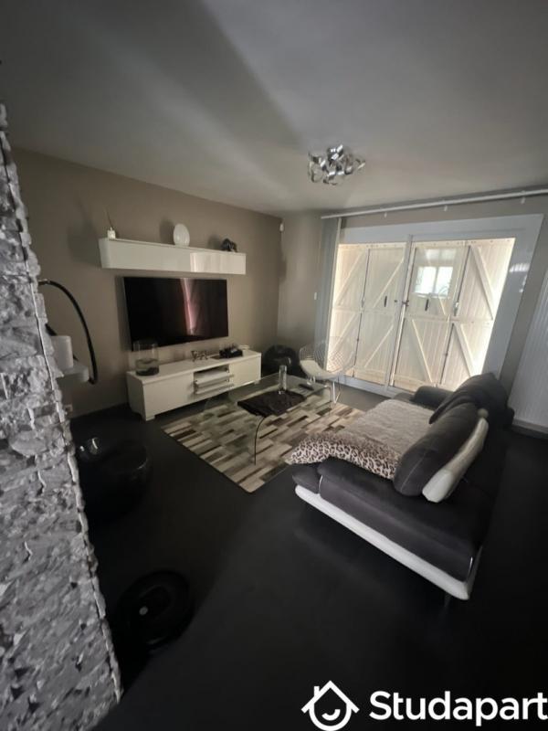 Chambre - 12 m² - 1 pièce