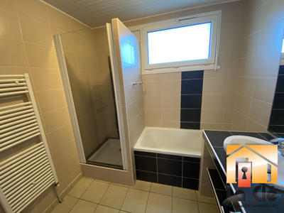 Maison - 88 m² - 4 pièces