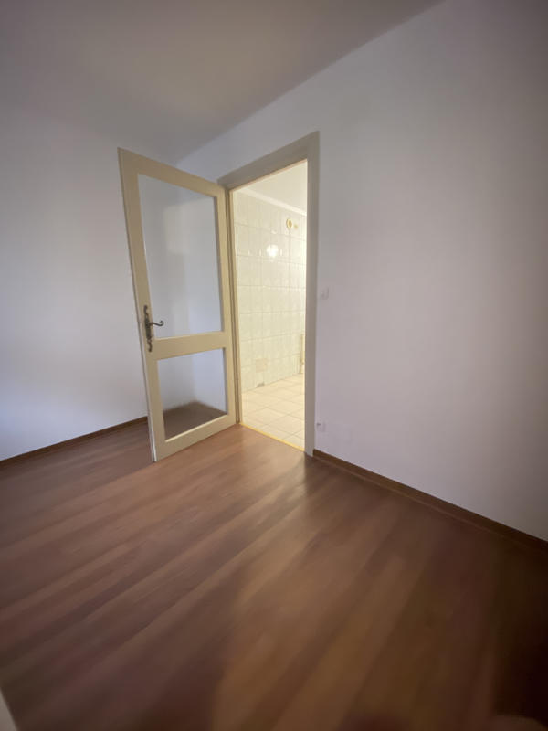 Local commercial - 32 m² - 1 pièce