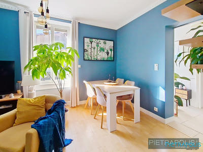 Appartement - 80 m² - 3 pièces