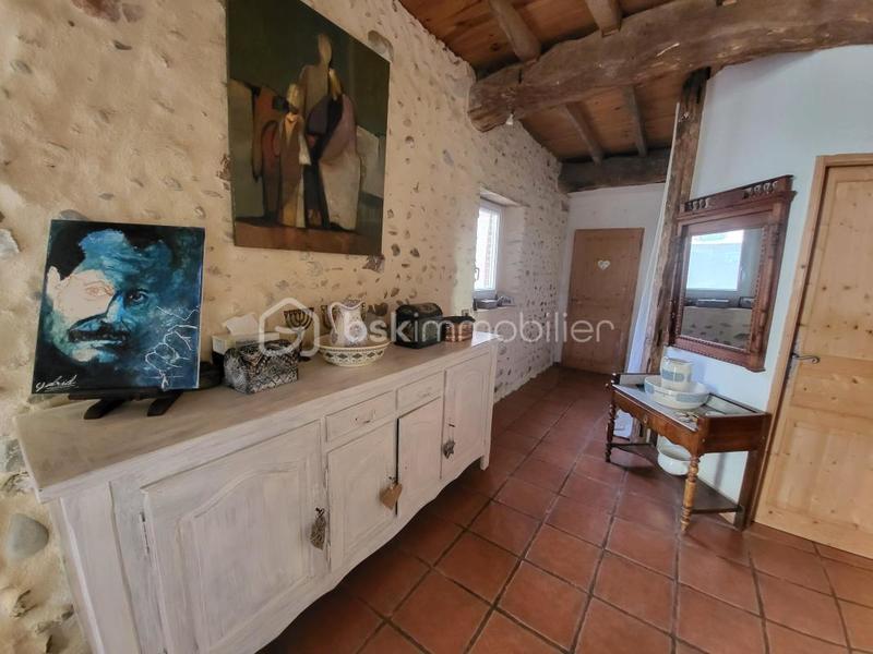 Corps de ferme - 381 m² - 14 pièces