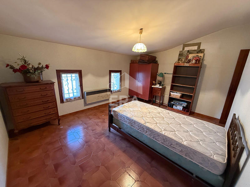 Maison - 99 m² - 4 pièces