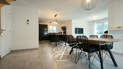 Maison - 101 m² - 5 pièces