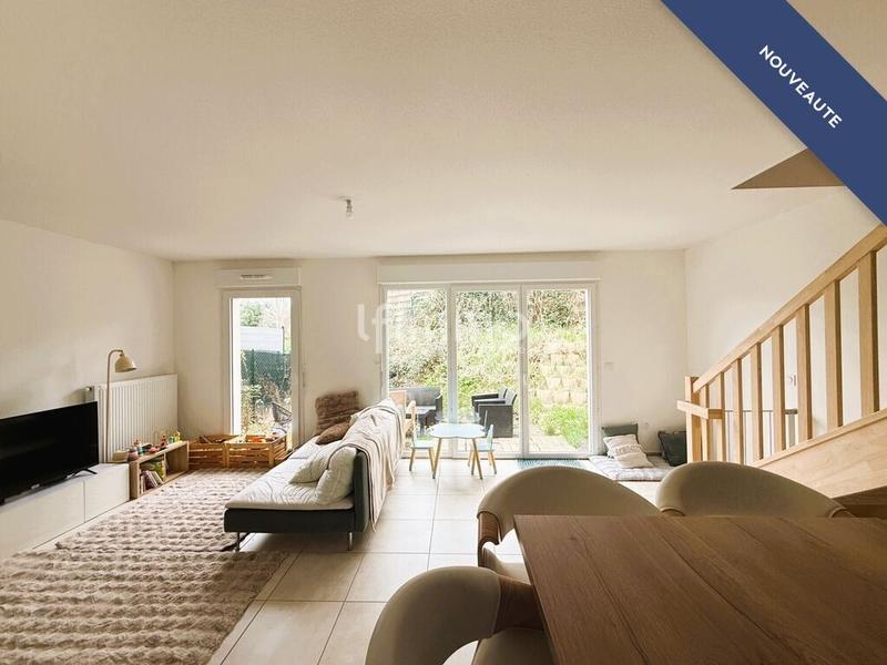 Maison - 102 m² - 6 pièces