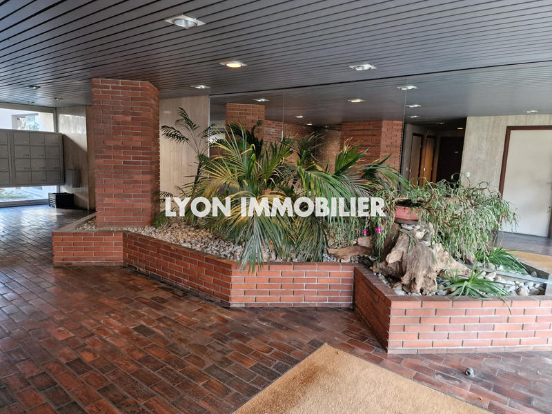 Appartement - 229 m² - 7 pièces