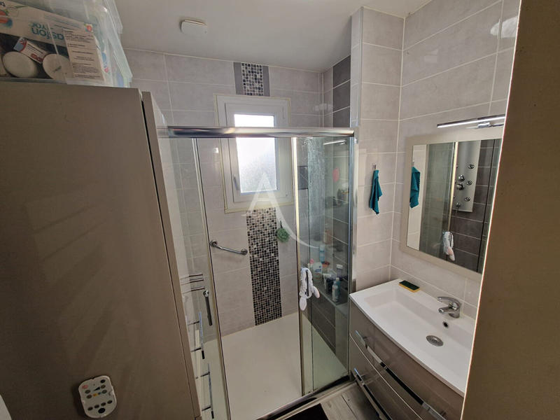 Maison - 84 m² - 3 pièces