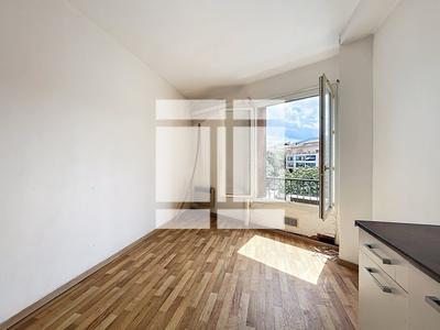 Appartement - 60 m² - 2 pièces