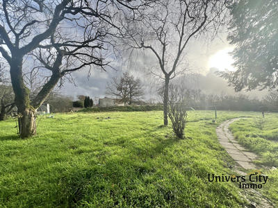 Maison - 94 m² - 5 pièces