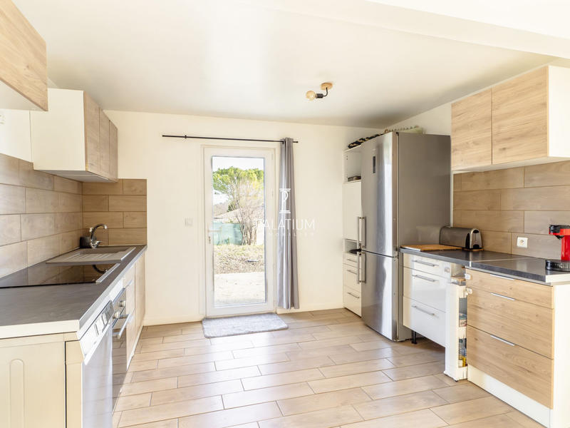 Maison - 219 m² - 8 pièces