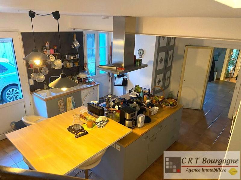 Maison - 250 m² - 7 pièces