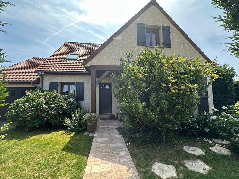 Maison - 145 m² - 6 pièces