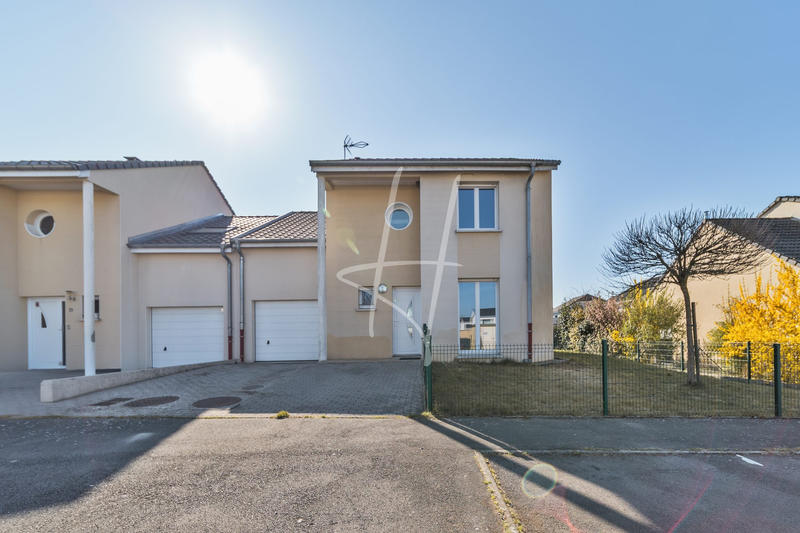 Maison - 120 m² - 6 pièces