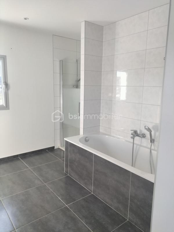 Maison - 196 m² - 6 pièces