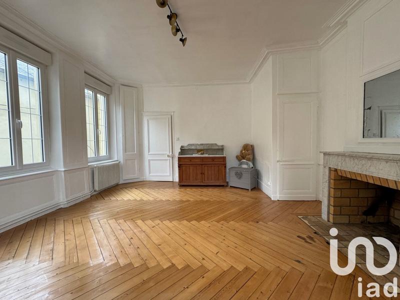 Maison - 207 m² - 7 pièces