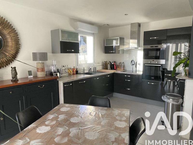 Maison - 98 m² - 5 pièces