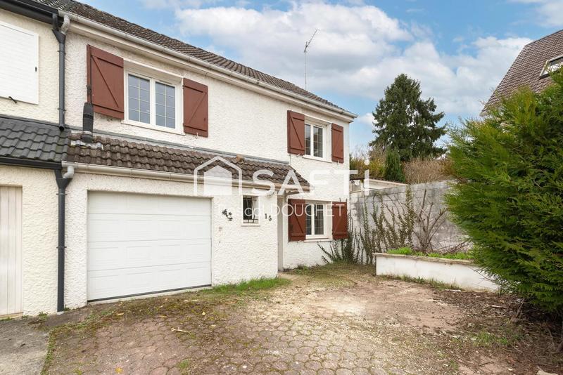 Maison - 90 m² - 5 pièces