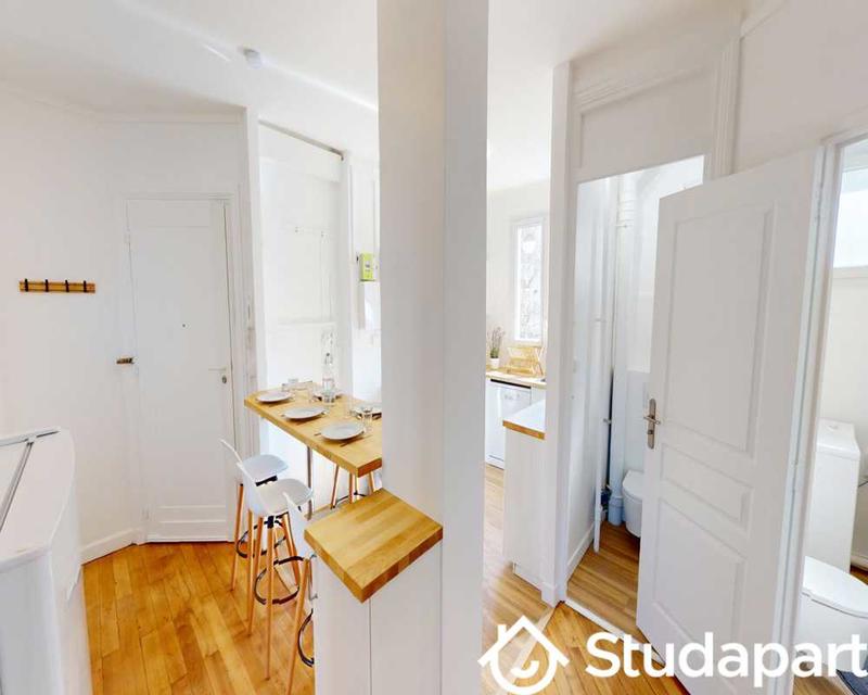 Chambre - 100 m² - 1 pièce