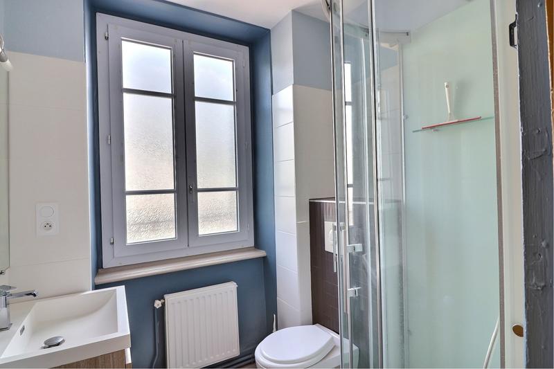 Maison - 289 m² - 8 pièces