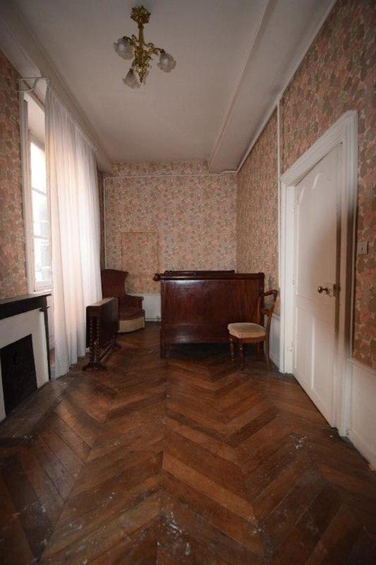 Maison - 372 m² - 14 pièces