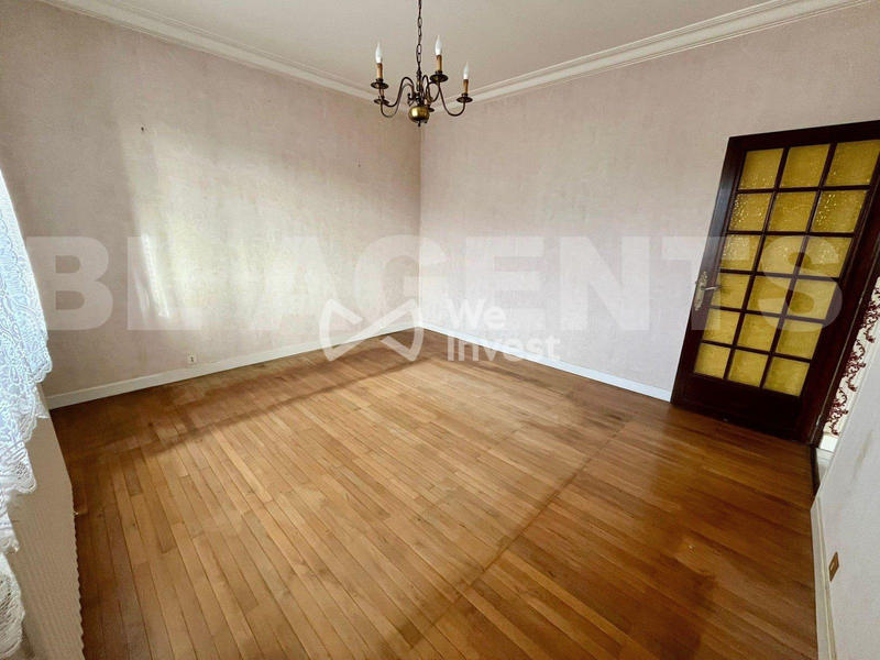 Maison - 96 m² - 6 pièces