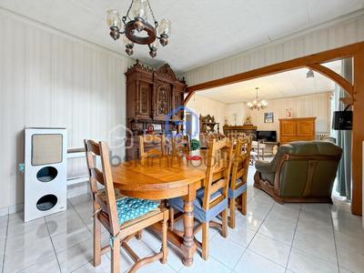 Pavillon - 185 m² - 8 pièces