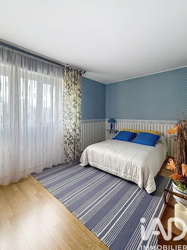 Appartement - 80 m² - 4 pièces