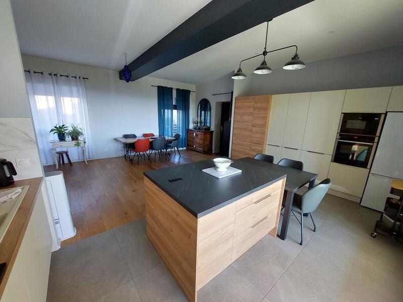 Appartement - 106 m² - 4 pièces