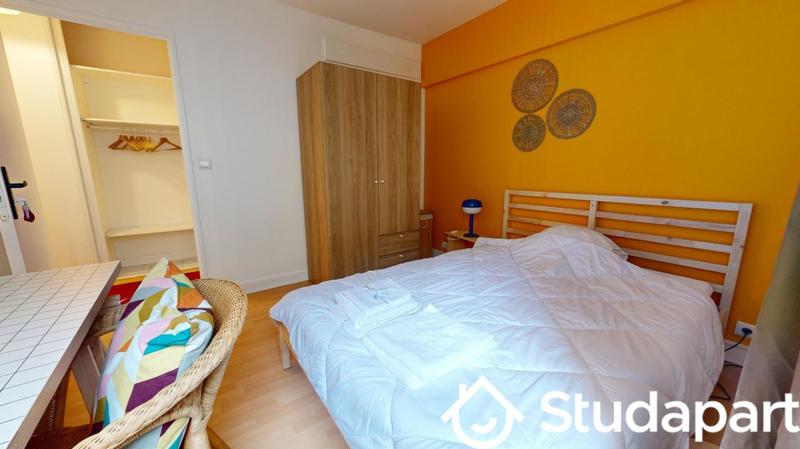 Chambre - 11 m² - 1 pièce