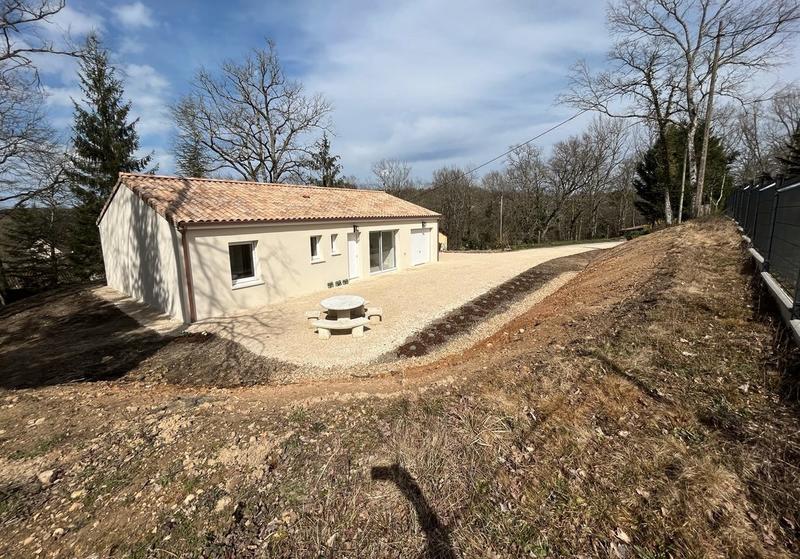 Maison - 100 m² - 4 pièces