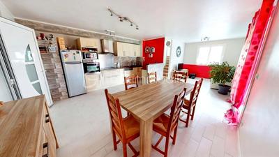 Maison - 86 m² - 4 pièces