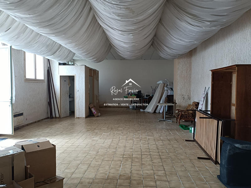 Maison ancienne - 560 m² - 30 pièces