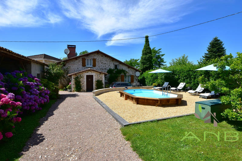 Maison - 157 m² - 8 pièces