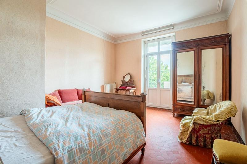 Bastide - 325 m² - 14 pièces