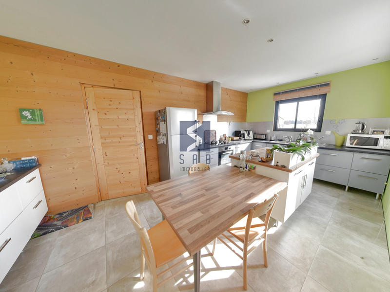 Maison - 160 m² - 5 pièces