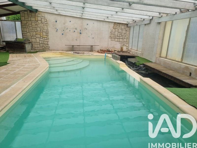 Maison - 255 m² - 7 pièces