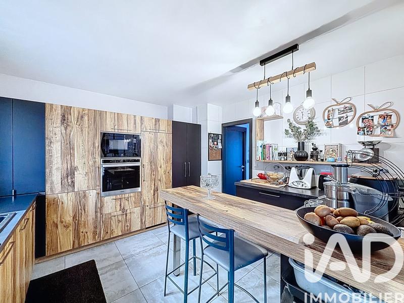 Maison - 162 m² - 6 pièces