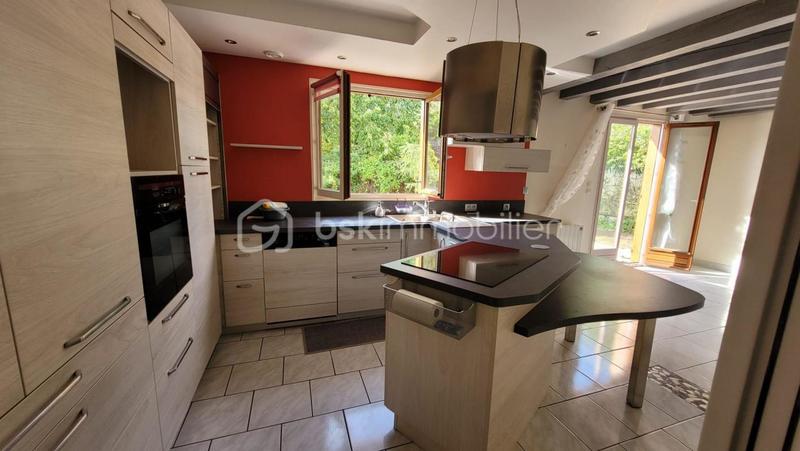 Maison traditionnelle - 150 m² - 6 pièces