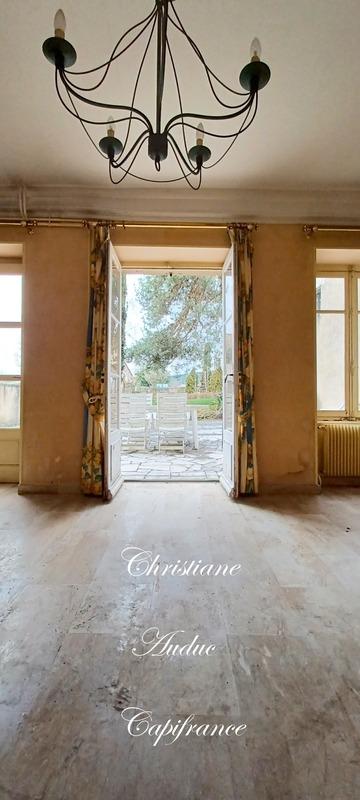 Maison - 183 m² - 8 pièces