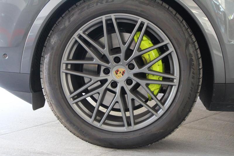 Porsche Cayenne E-Hybrid 3.0 V6 470 ch