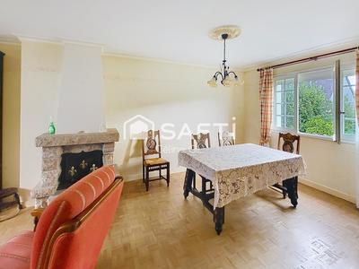 Maison - 90 m² - 5 pièces