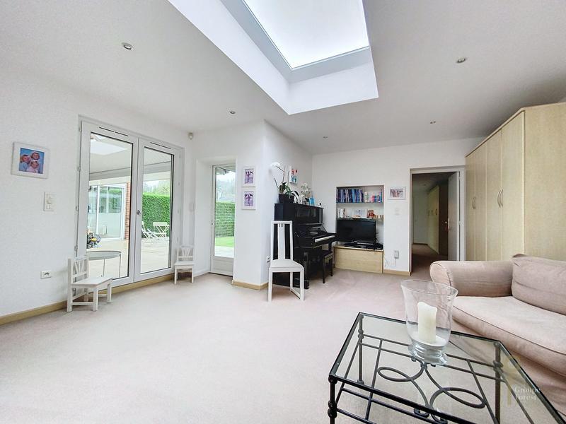 Maison - 199 m² - 6 pièces