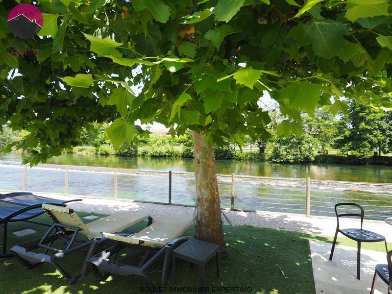 Propriété - 435 m² - 17 pièces