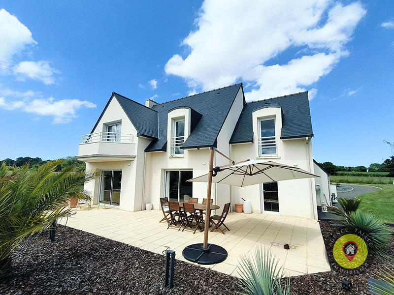 Maison - 168 m² - 6 pièces