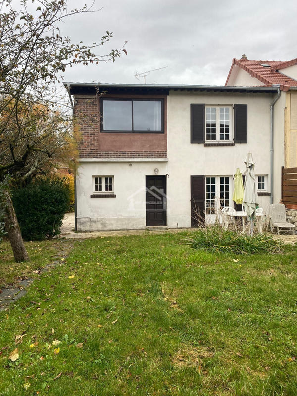 Maison - 111 m² - 5 pièces