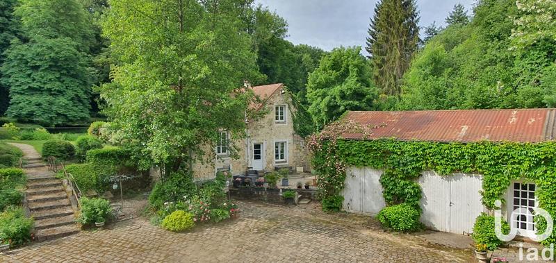 Maison - 600 m² - 15 pièces