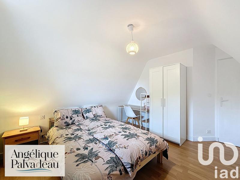 Maison - 185 m² - 12 pièces