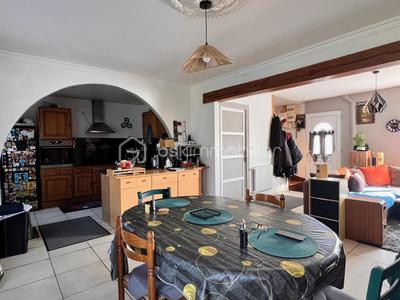 Maison - 100 m² - 4 pièces